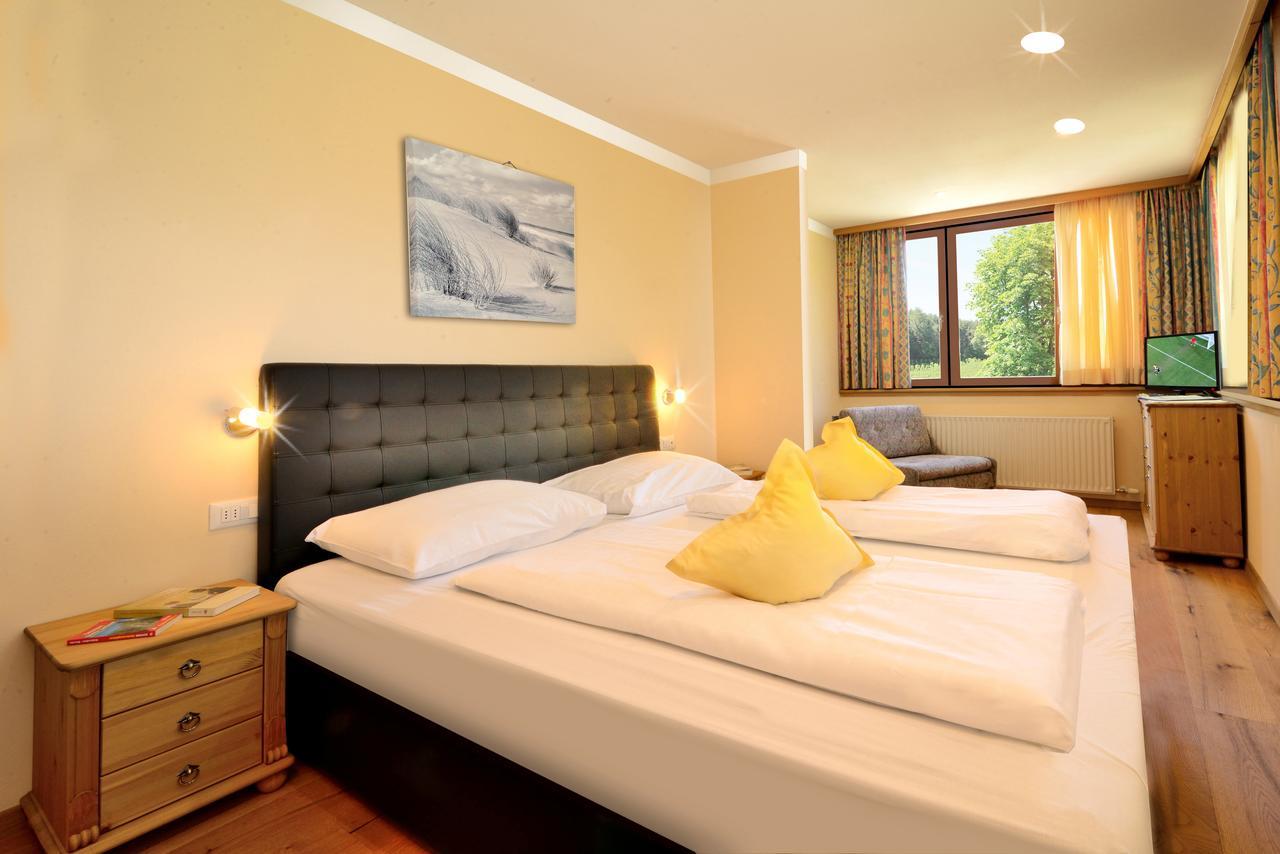 Hotel Floetscherhof Natz-Schabs Екстер'єр фото